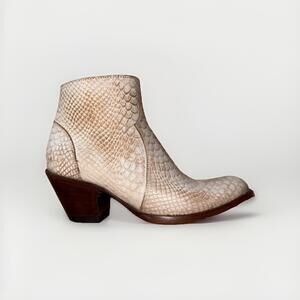 Idyllwind Wings Bone Leather Western Booties Womens Size 6 B Miranda Lambert